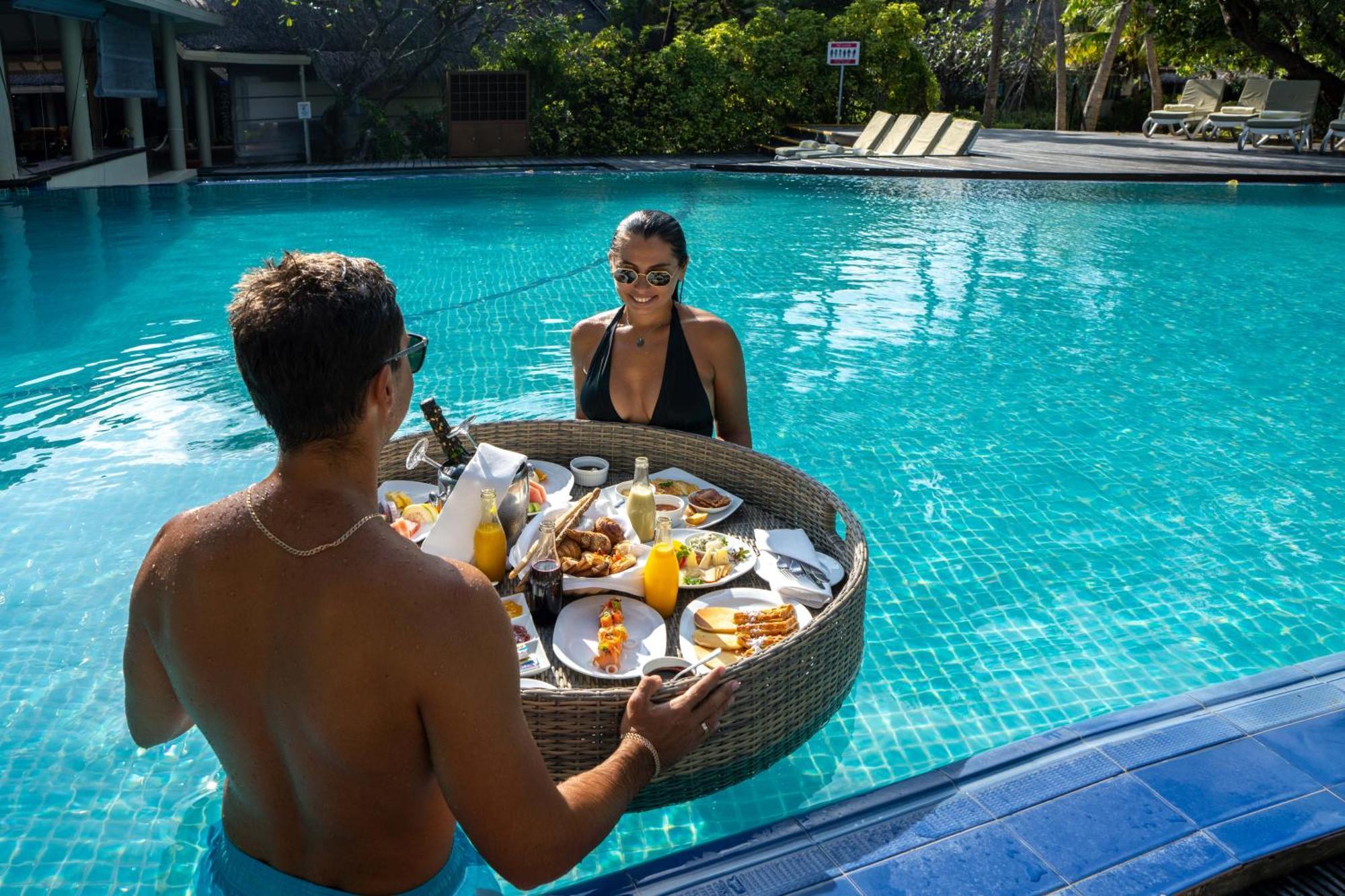 Adaaran Select Huduran Fushi Курортный комплекс 4*