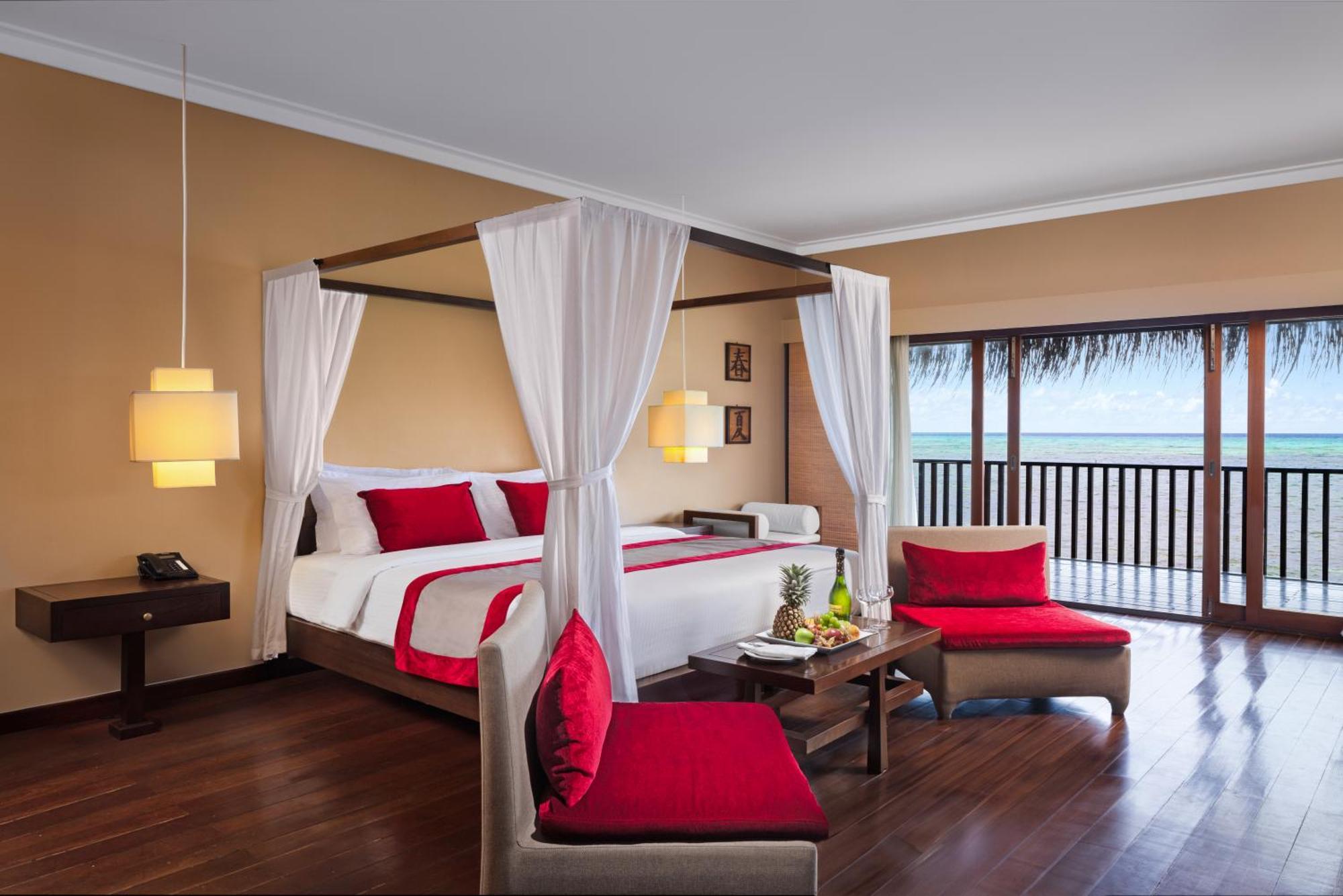 Adaaran Select Huduran Fushi 4* Худхуранфуши