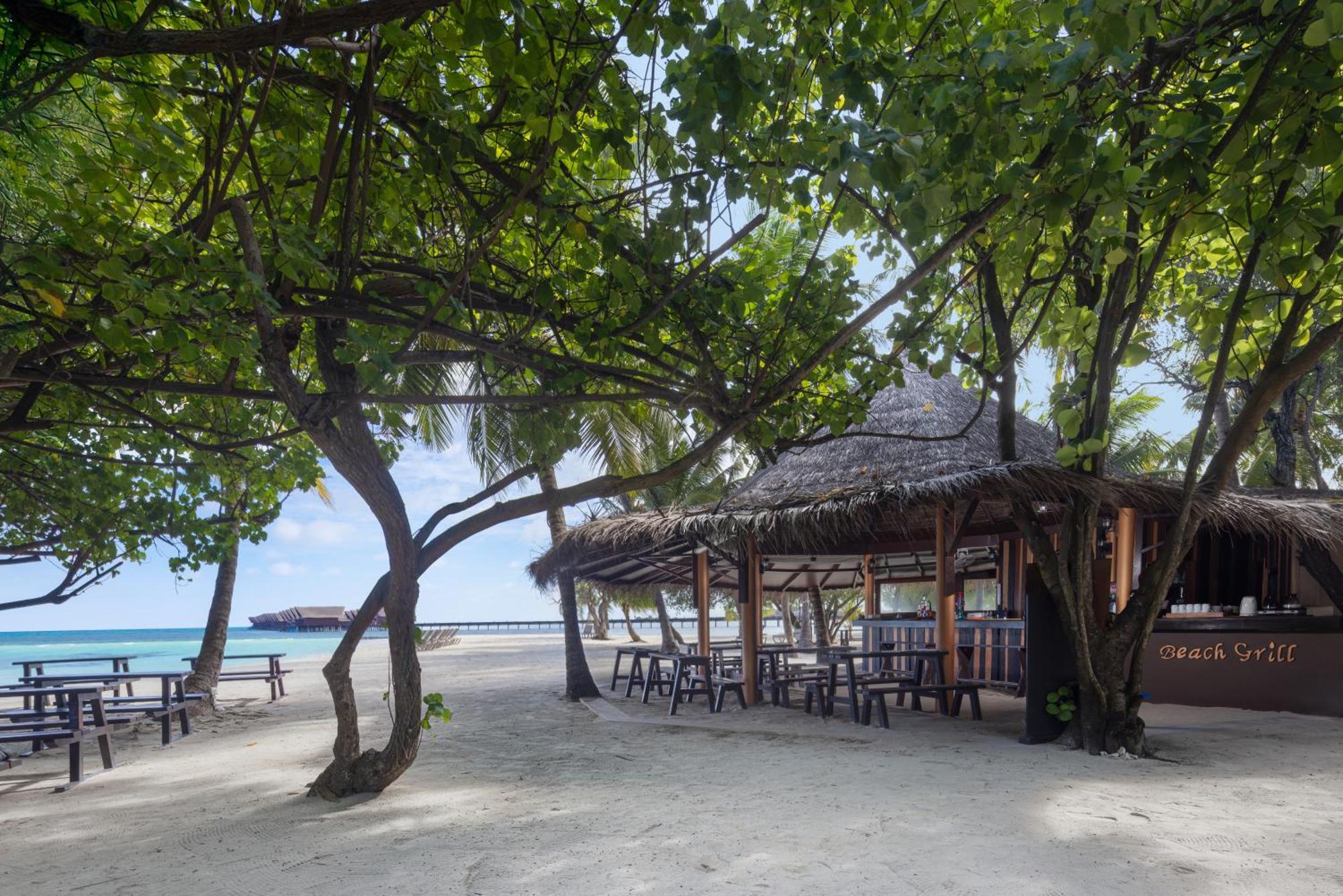 Курортный комплекс Adaaran Select Huduran Fushi