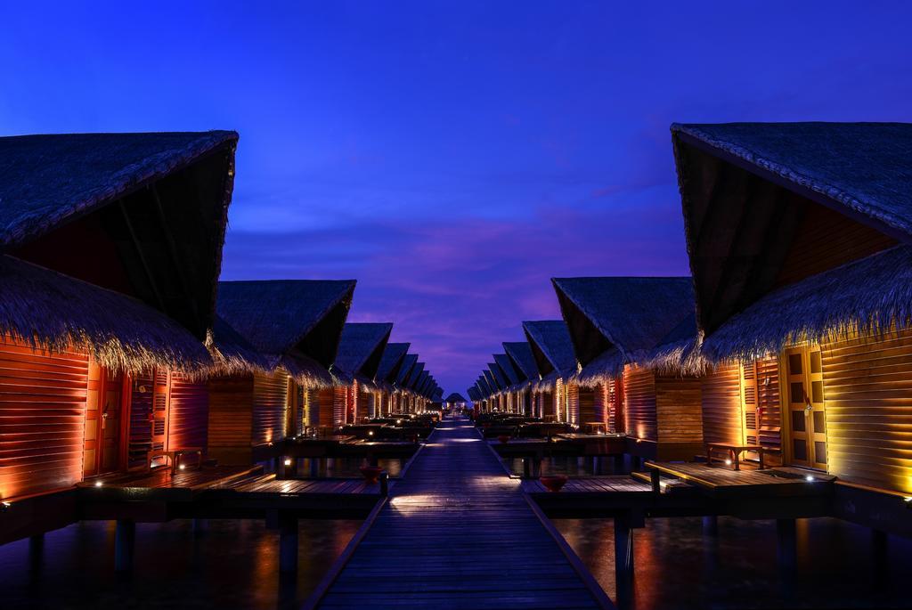 Курортный комплекс Adaaran Select Huduran Fushi